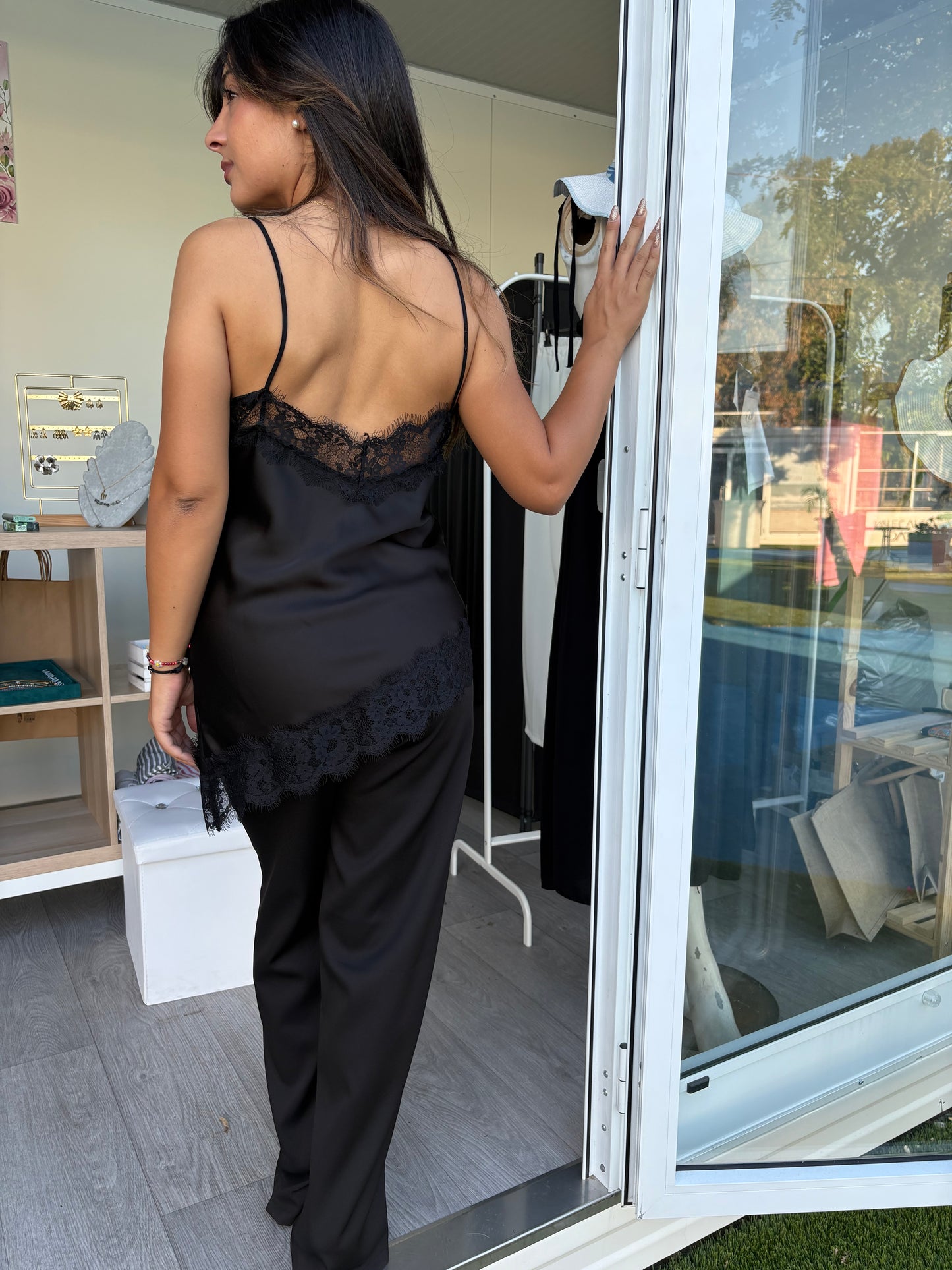 Canotta donna con pizzo asimmetrico